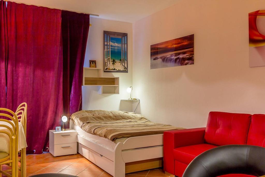 Apartments Villa Ana Medulin Ngoại thất bức ảnh